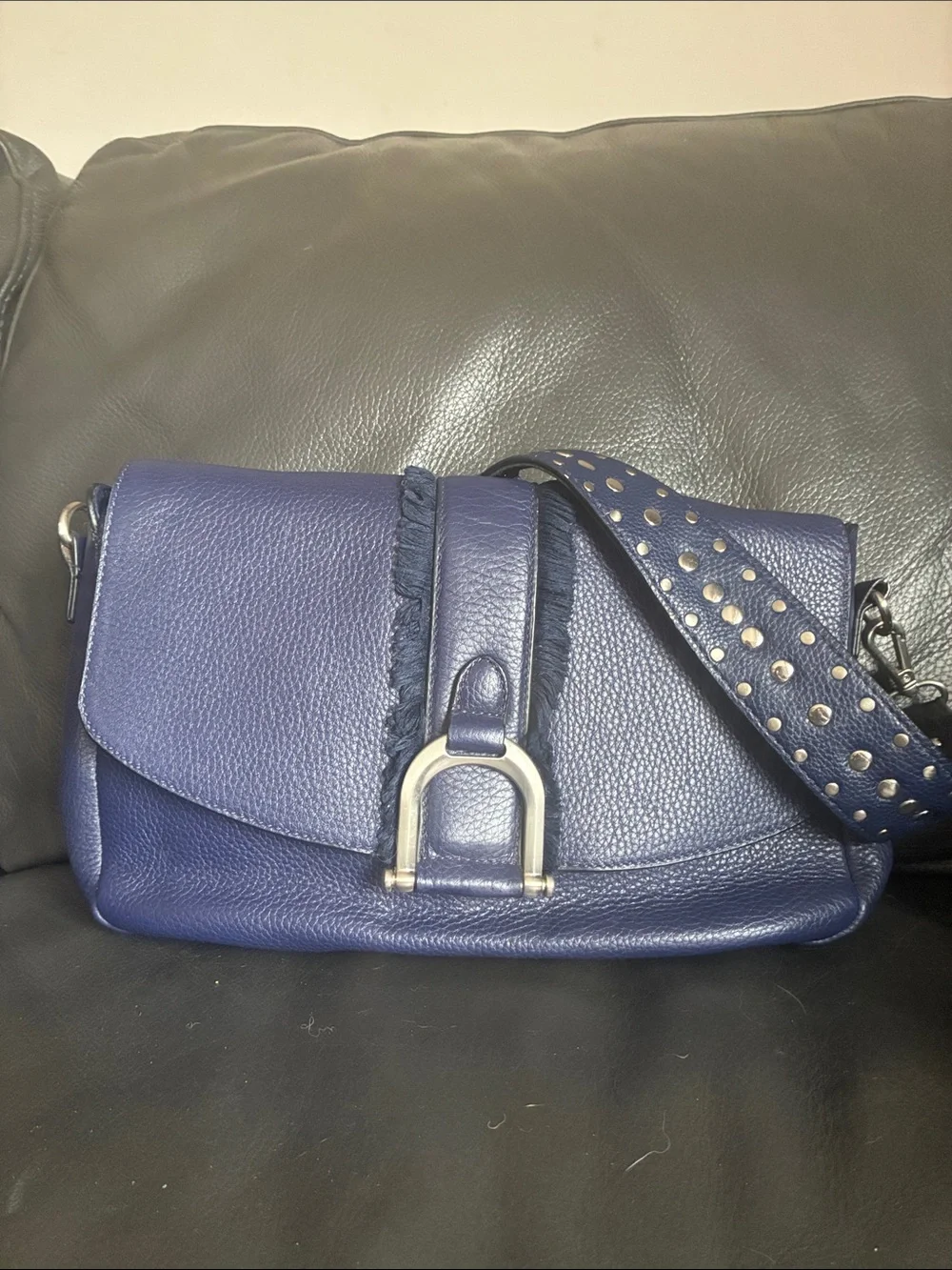 Sam Edelman Petra Silver Rivet shoulder bag in navy - Picture 2 of 7